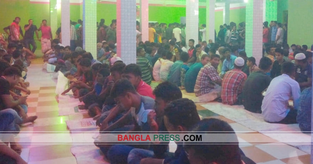 বোয়ালমারীতে জাতীয় শোক দিবস উপলক্ষে কাঙ্গালি ভোজ