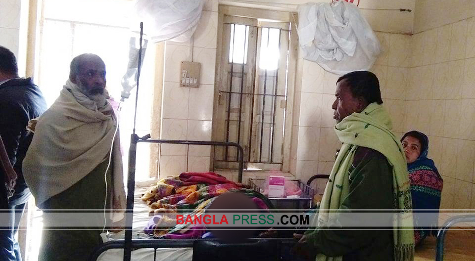 দেবীগঞ্জে আগুন পোহাতে গিয়ে বৃদ্ধা দগ্ধ