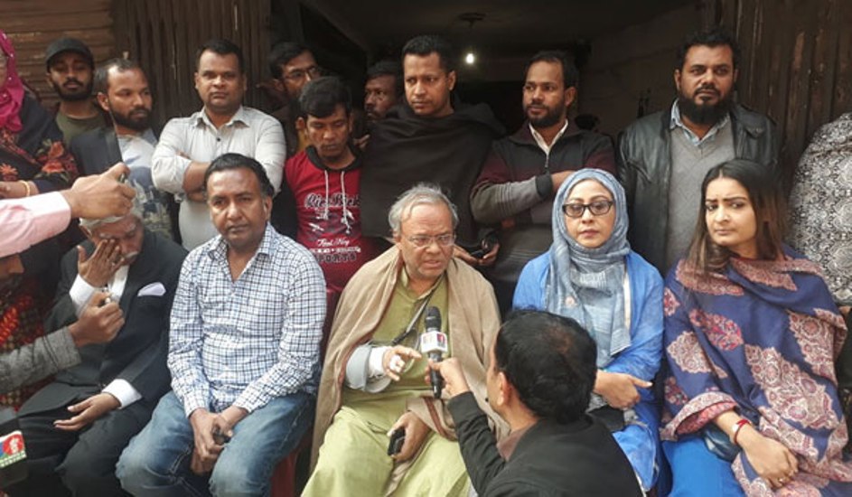 পুলিশ বেষ্টনীর মধ্যে রিজভী সোহেলের অবস্থান