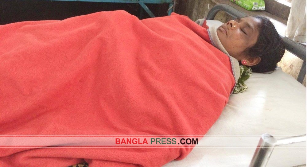ডোমারে চেয়ারম্যান কর্তৃক গৃহবধুকে মারধর