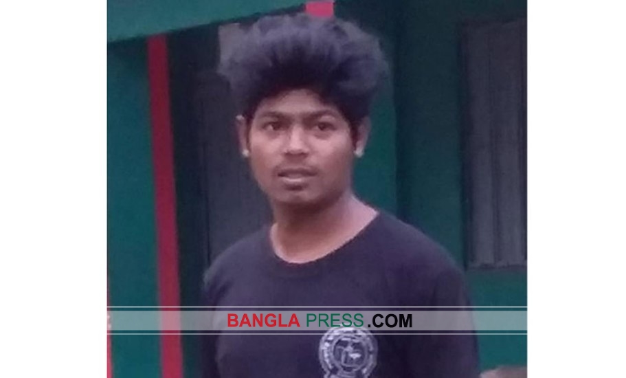 ঝিনাইদহে ত্রাণ চুরি নিয়ে ফেসবুকে মিথ্যা পোস্ট, যুবক আটক