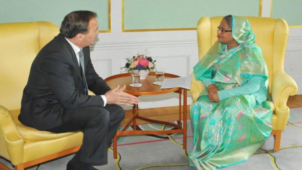 পোশাকের অর্ডার বাতিল করবে না সুইডেন