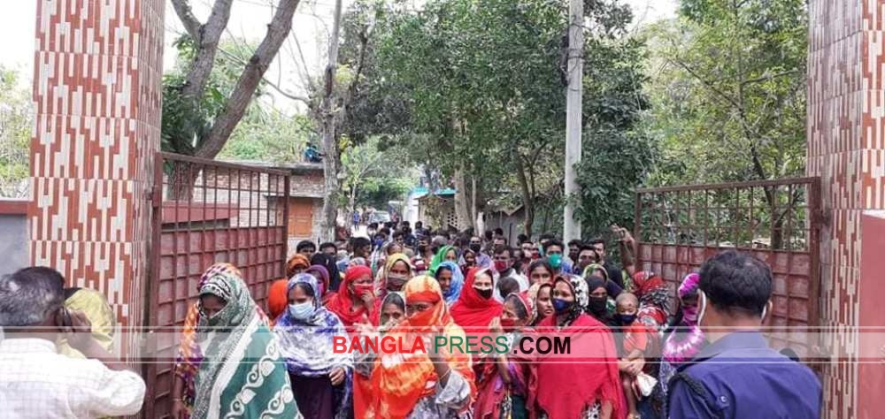 ঝিনাইদহে ত্রাণের দাবিতে আবারও ইউনিয়ন পরিষদ ঘেরাও