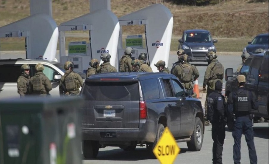 কানাডায় বন্দুকধারীর গুলিতে ১৬ জনের মৃত্যু