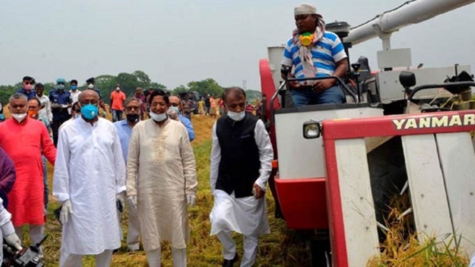 হাওরের ৪৪ শতাংশ ধান কৃষকের ঘরে উঠেছে: কৃষিমন্ত্রী