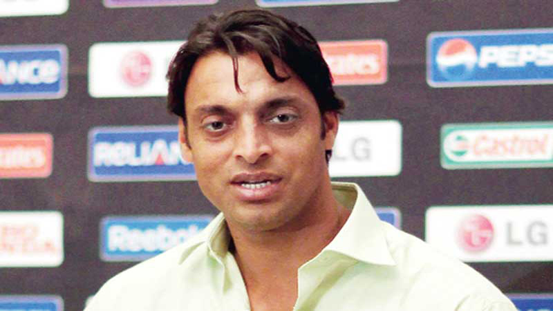 ভারতের বোলিং কোচ হতে চান শোয়েব আখতার