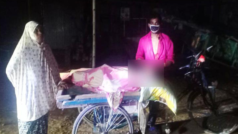 গৌরীপুরে বাবার লাশ নিয়ে রাতের বেলায় রাস্তায় ছেলে