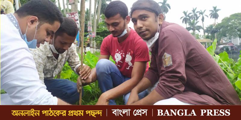 গৌরীপুরে ছাত্রলীগের উদ্যোগে বৃক্ষরোপণ কর্মসূচি
