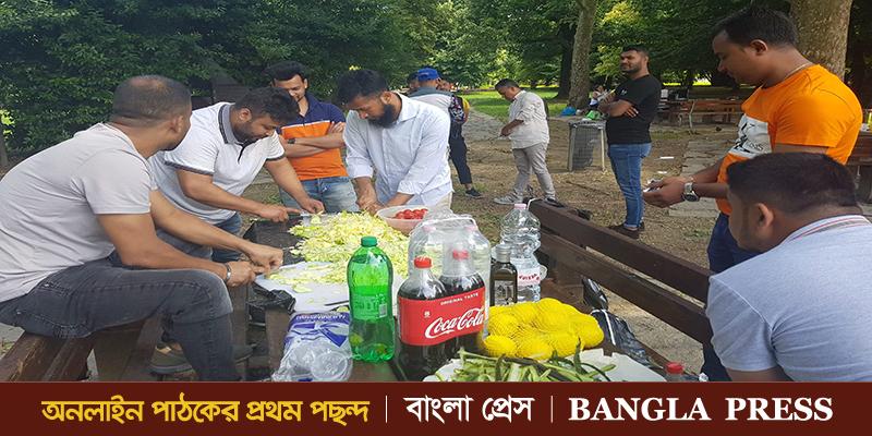 ইতালির ভেনিসে ডামুড্যা পরিবারের মিলন মেলা
