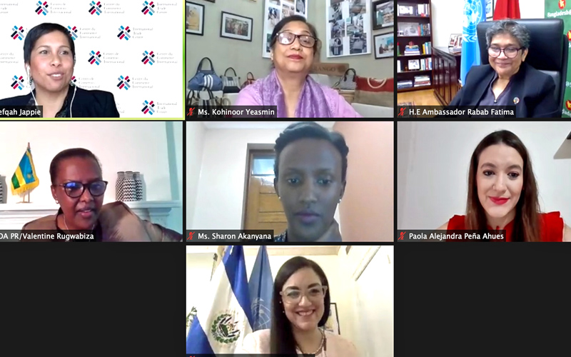 করোনা মহামারি মোকাবিলা যুদ্ধে সামনে থেকে নেতৃত্ব দিচ্ছেন শেখ হাসিনা