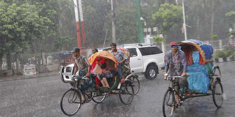 রাজধানীতে মুষলধারে বৃষ্টি