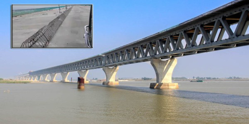 বসলো শেষ স্ল্যাব, পূর্ণাঙ্গ রূপ পেল পদ্মা সেতুর সড়কপথ