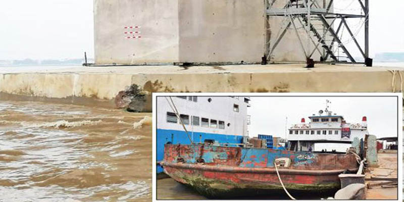 পদ্মা সেতুতে ধাক্কা সামলাতে ফেরিতে লাগানো হচ্ছে রাবার