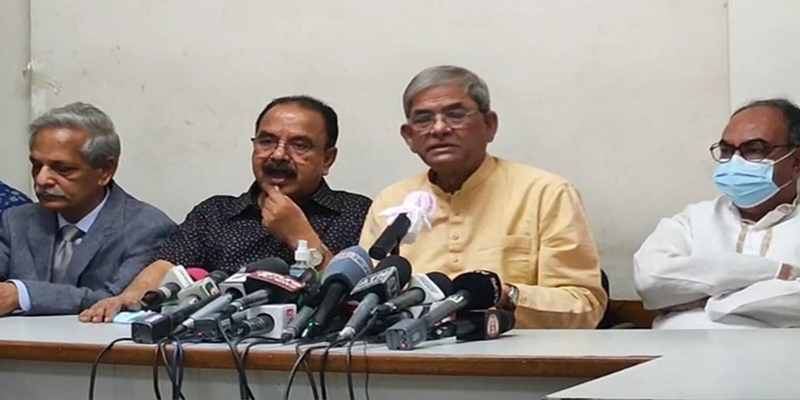 নির্বাচনের আগে মামলা দিয়ে মাঠ খালি করছে সরকার : ফখরুল