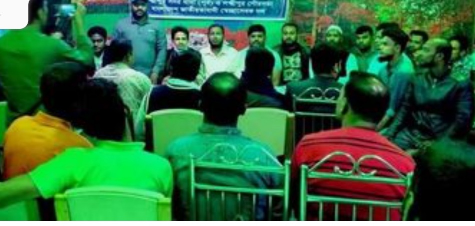 লক্ষ্মীপুরে স্বেচ্ছাসেবক দলের ৩৮ নেতার গণপদত্যাগ