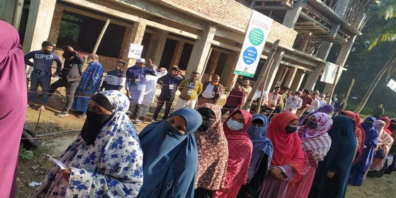 নোয়াখালীতে ৫ ইউপি ও ১ পৌরসভায় ভোট চলছে