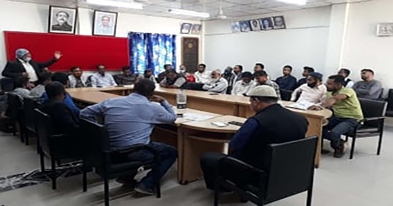 লক্ষ্মীপুরে প্রেসক্লাবের তিন নেতাকে অবাঞ্ছিত ঘোষণা