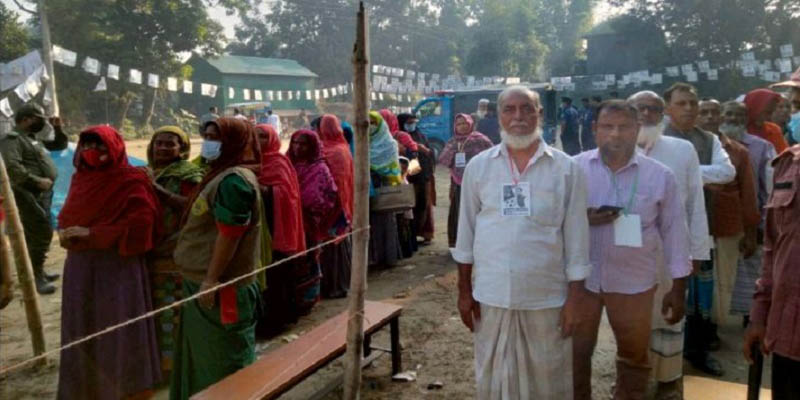 ষষ্ঠ ধাপের ইউপি নির্বাচনে ভোটগ্রহণ চলছে