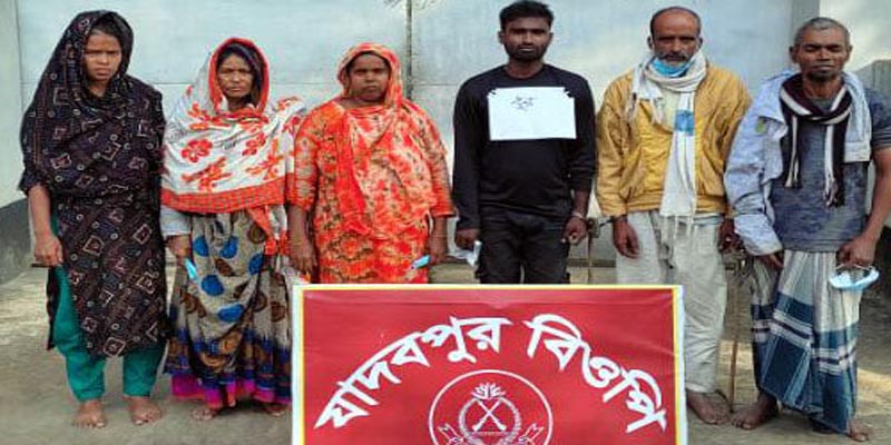 ভারত থেকে বাংলাদেশে প্রবেশের সময় ১০ জন আটক