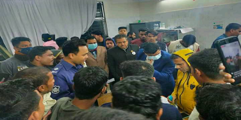 চা খেতে গিয়ে শ্রবণ প্রতিবন্ধীর মৃত্যু