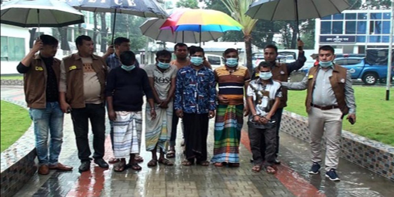 চালককে হত্যা করে অটোরিকশা ছিনতাই, গ্রেপ্তার ৫