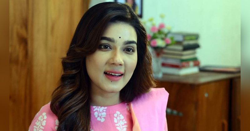 ঢাকায় ফিরেছে মাহিয়া মাহি