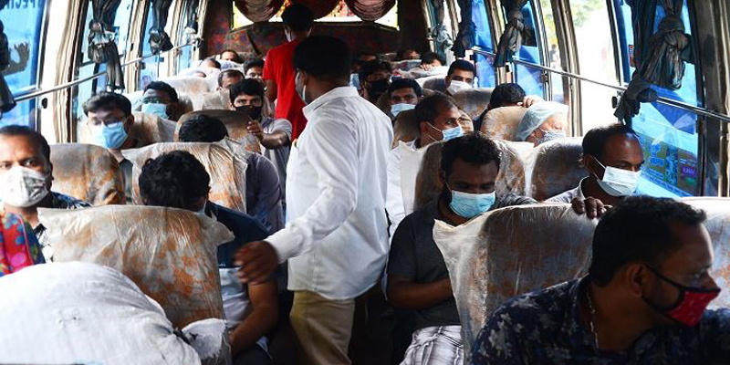 সিদ্ধান্ত পরিবর্তন: যত আসন তত যাত্রী নিয়েই চলবে গনপরিবহন!