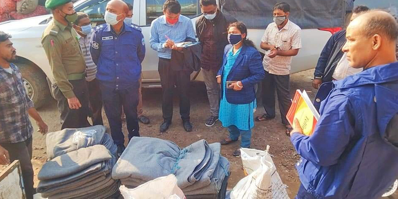 নোয়াখালীতে শরণার্থী সংস্থার কম্বল ও শিশু খাদ্য উদ্ধার, যুবককে অর্থদন্ড
