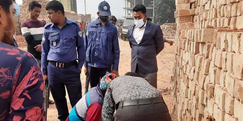 ইটের মাপে কারচুপি ও বেশি দামে বিক্রি করায় এক লক্ষ টাকা অর্থদন্ড