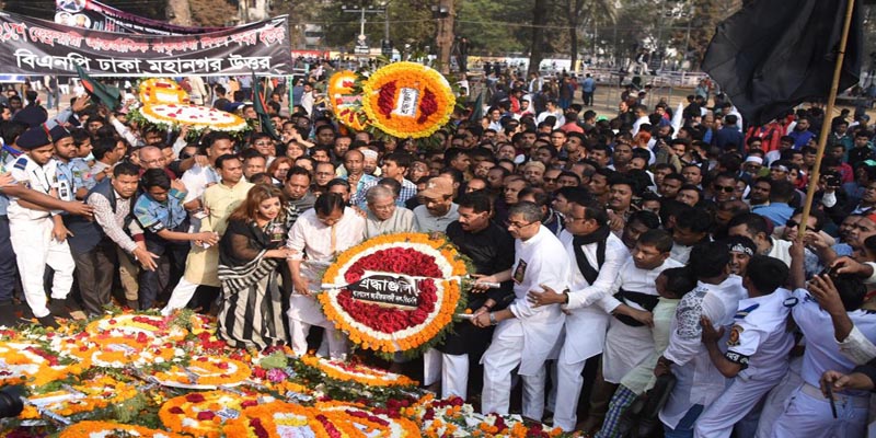 ভাষা শহীদদের প্রতি সর্বস্তরের শ্রদ্ধা