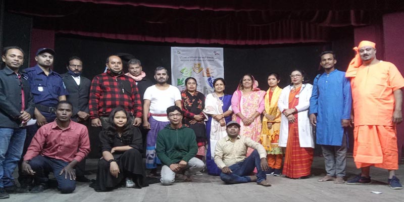ডোমার নাট্য সমিতির পরিবেশনায় রংপুরে নাটক মঞ্চস্থ