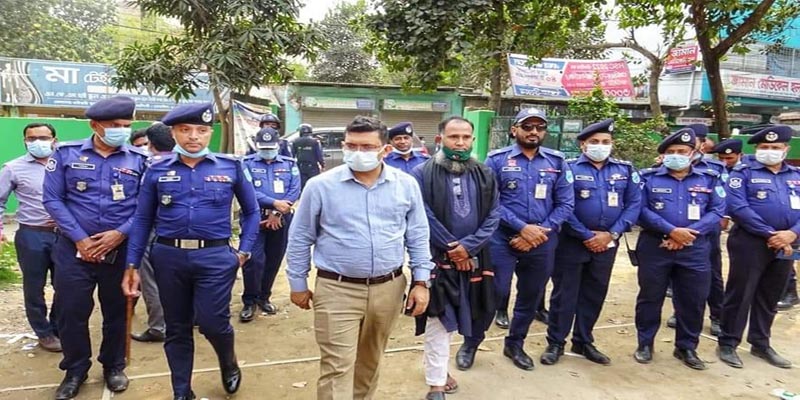 নরসিংদীতে গণটিকাদান কার্যক্রম পরিদর্শনে পুলিশ সুপার