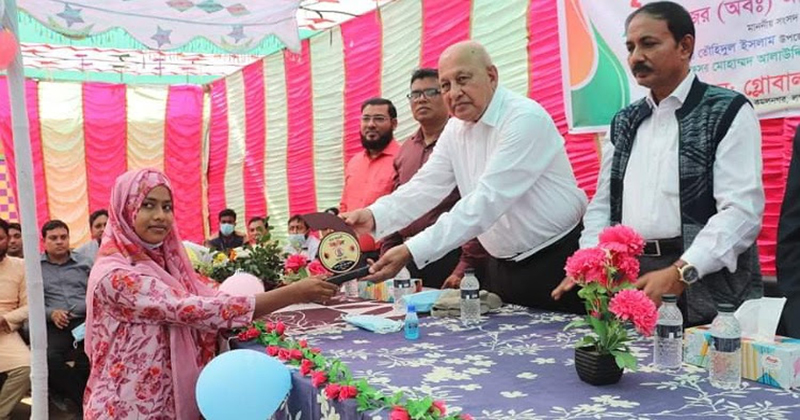 লক্ষীপুরের কমলনগরে কৃতি শিক্ষার্থীদের সংবর্ধনা