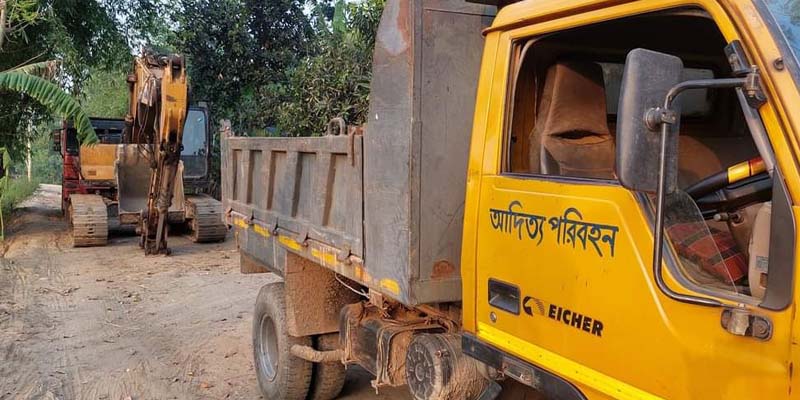 গোবিন্দগঞ্জে ট্রাকসহ এস্কেভেটর মেশিন আটকের পাঁচদিন পর জরিমানা