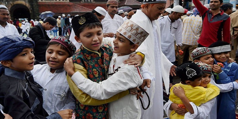 যথাযোগ্য মর্যাদায় সারাদেশে ঈদুল ফিতর উদযাপিত