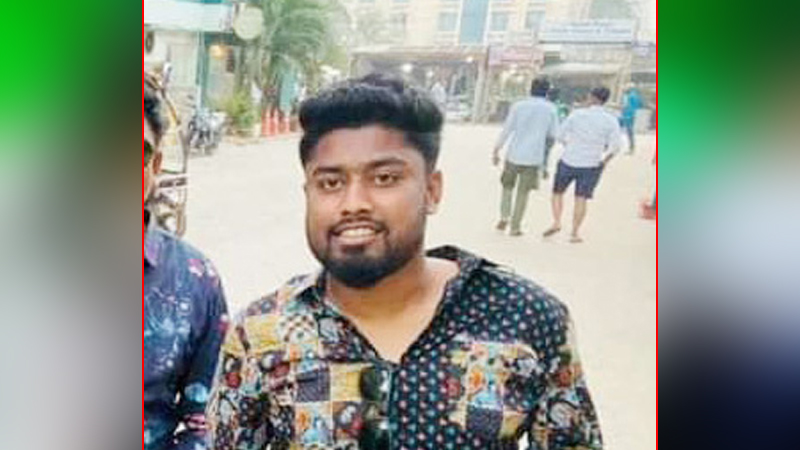 বোয়ালমারীতে ফেন্সিডিলসহ মাদক ব্যবসায়ী গ্রেফতার