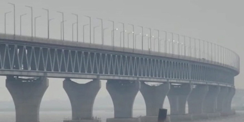 আলো জ্বলল পদ্মা সেতুতে