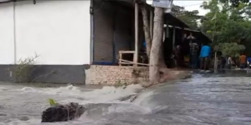 লক্ষ্মীপুরে পানিবন্দি ২০ হাজার মানুষ