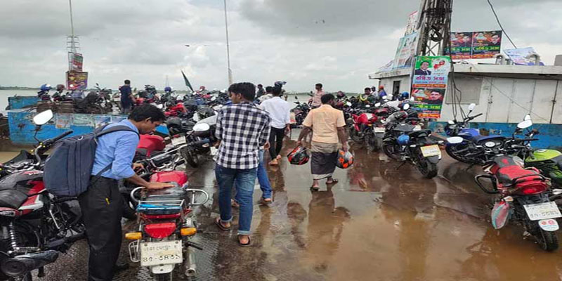 ঈদের ৫ দিন নৌযানে মোটরসাইকেল নিষিদ্ধ