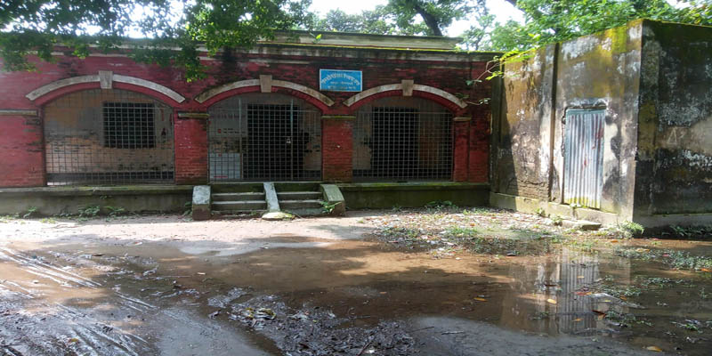 ডোমারে গোমনাতী ইউনিয়ন উপ-স্বাস্থ্য কেন্দ্রের বেহালদশা