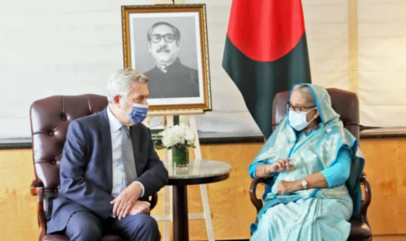 জাতিসংঘের শরণার্থী সংস্থার হাইকমিশনারের সঙ্গে প্রধানমন্ত্রীর সাক্ষাৎ