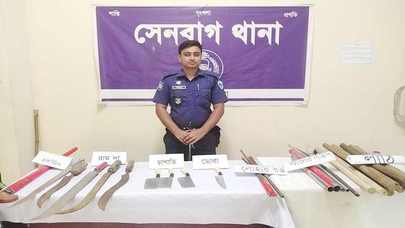 নোয়াখালীতে দেশীয় অস্ত্র উদ্ধার