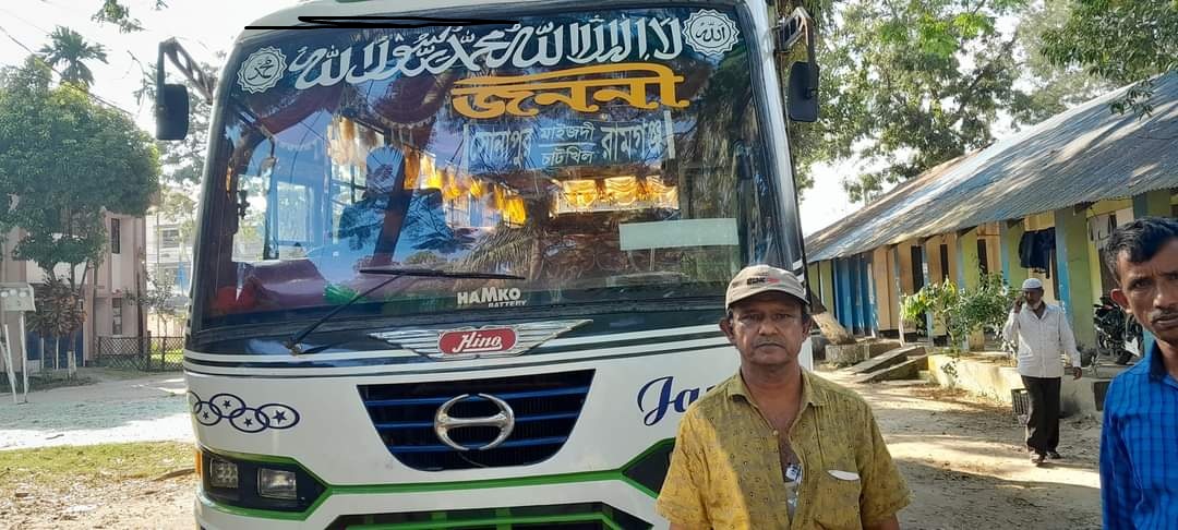 নোয়াখালীতে হয়রানির প্রতিবাদ করায় সাংবাদিকদের ওপর হামলা
