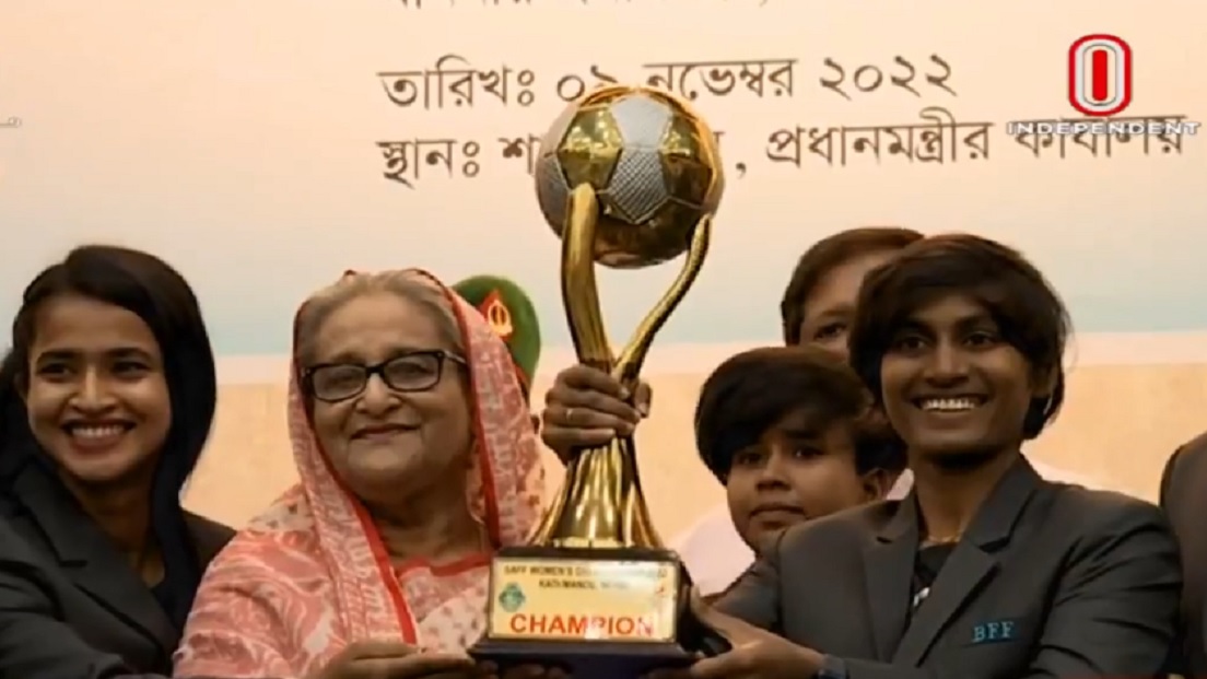 সাফজয়ী সাবিনা-কৃষ্ণাদের প্রধানমন্ত্রীর সংবর্ধনা