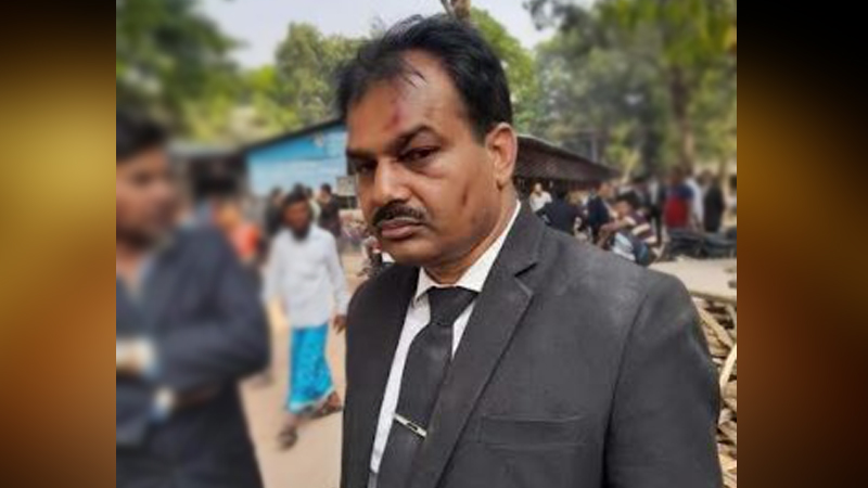 ঝিনাইদহে সহকর্মীদের হামলায় আইনজীবী আহত