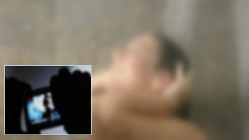 রাজশাহীতে গৃহবধূর গোসলের ভিডিও ধারণ, যুবকের ১৩ বছর কারাদণ্ড