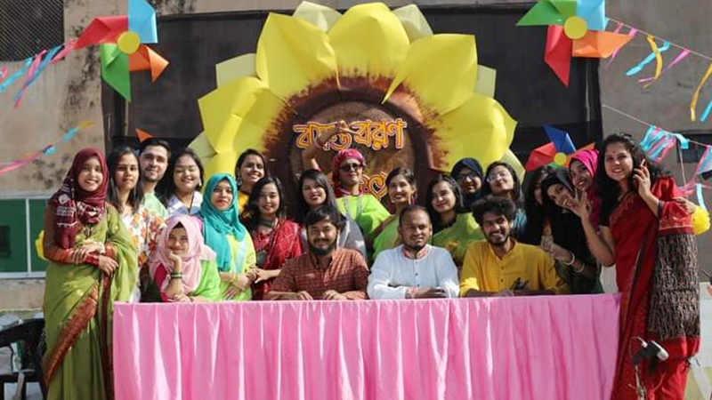 জবির চারুকলা বিভাগে 'বসন্ত বরণ ও ভর্তা উৎসব'