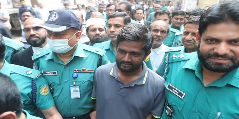 প্রথম আলোর সাংবাদিক শামসুজ্জামানকে কারাগারে পাঠানোর নির্দেশ