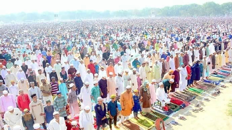 দিনাজপুরে অনুষ্ঠিত হলো দেশের সর্ববৃহৎ ঈদ জামাত
