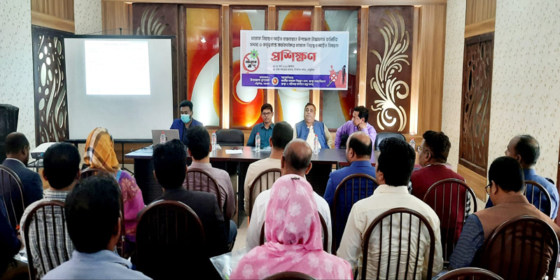 তেঁতুলিয়ায় আশ্রয়ণ প্রকল্পে পুনর্বাসিতদের পেশাভিত্তিক প্রশিক্ষণ শুরু